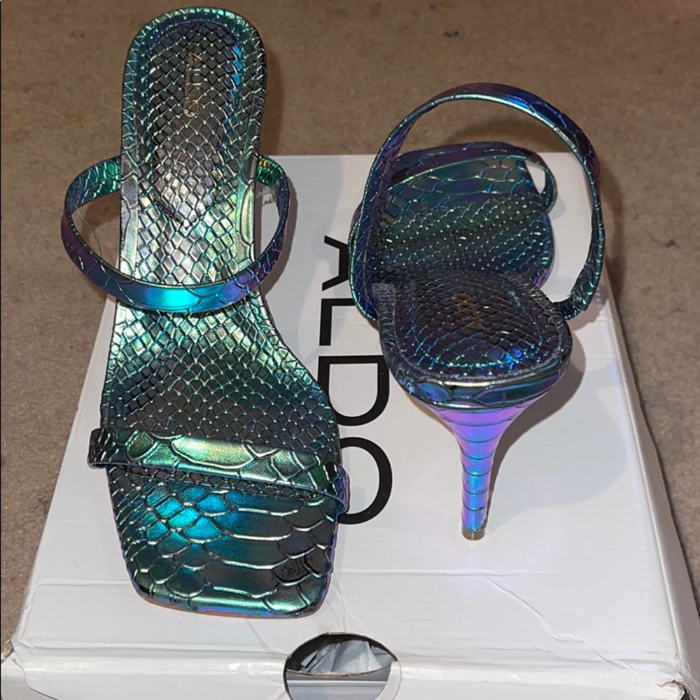 Kitten heel, worn once.